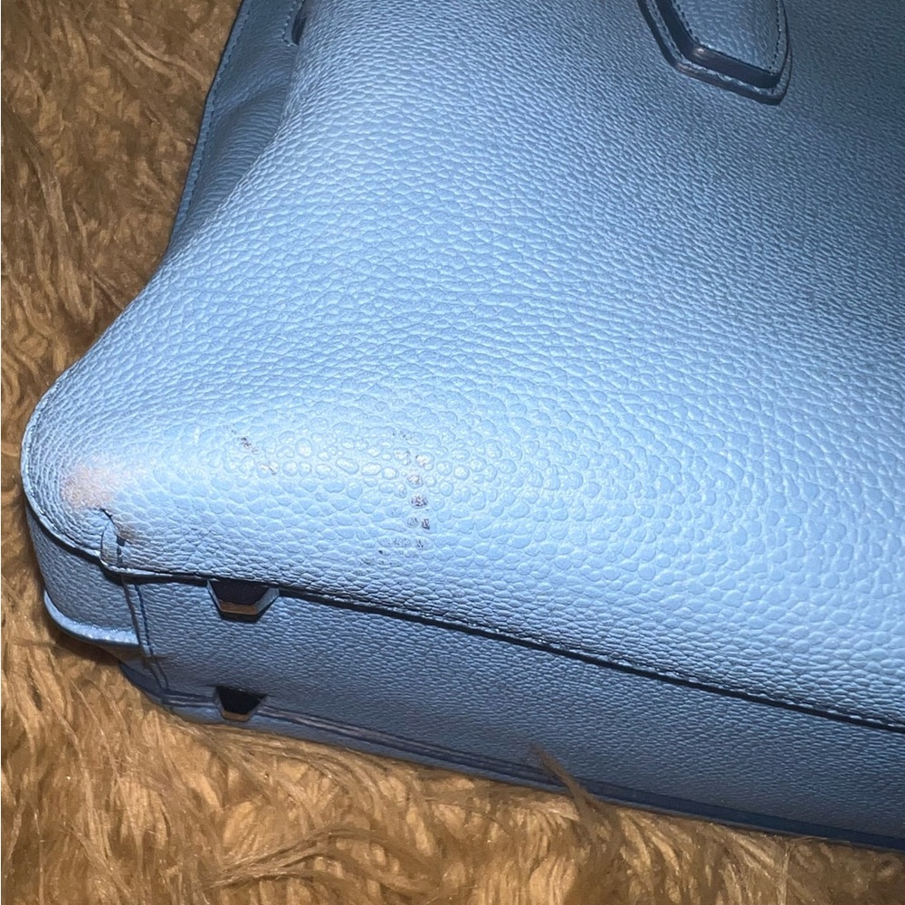 MCM Grained Calfskin Medium Milla Tote - Picture 9 of 16